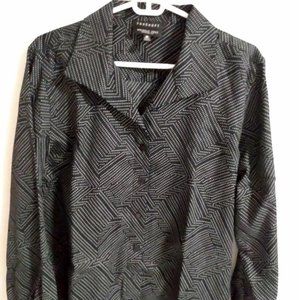 Foxcroft:  Stylish Shaped Fit Wrinkle Free Button Down Shirt